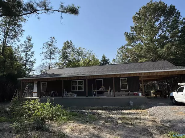 Fort Payne, AL 35967,1744 County Road 261