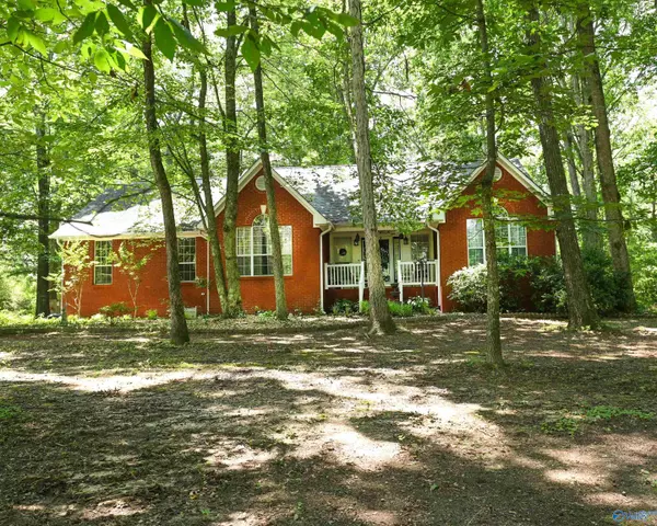 2697 Friendship Road, Arab, AL 35016