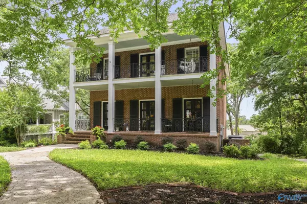 904 Corinth Circle, Huntsville, AL 35801