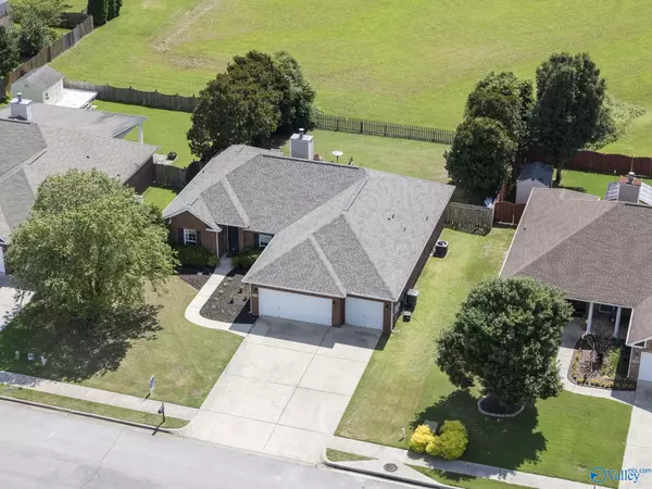 Owens Cross Roads, AL 35763,7009 Eagle Park Circle