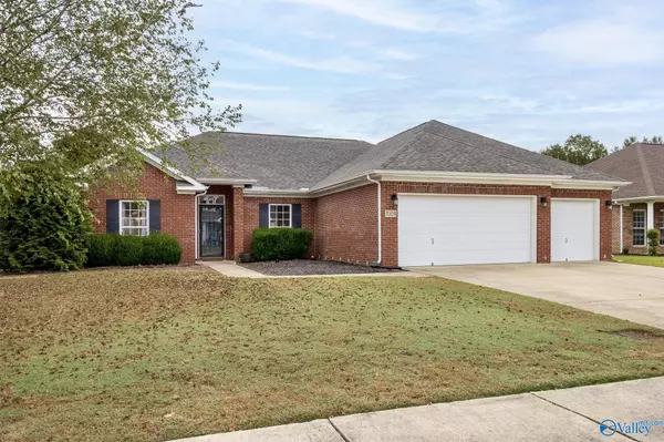 7009 Eagle Park Circle, Owens Cross Roads, AL 35763