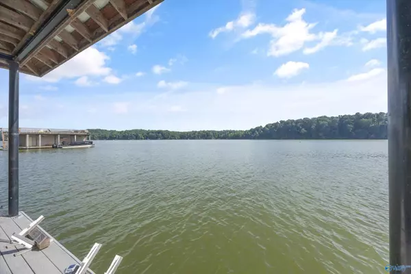 Athens, AL 35614,17714 Lakeside Estates Road