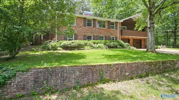 10010 Torino Drive SE, Huntsville, AL 35803