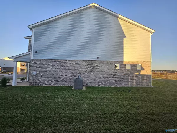 New Market, AL 35761,172 Mill Valley Way