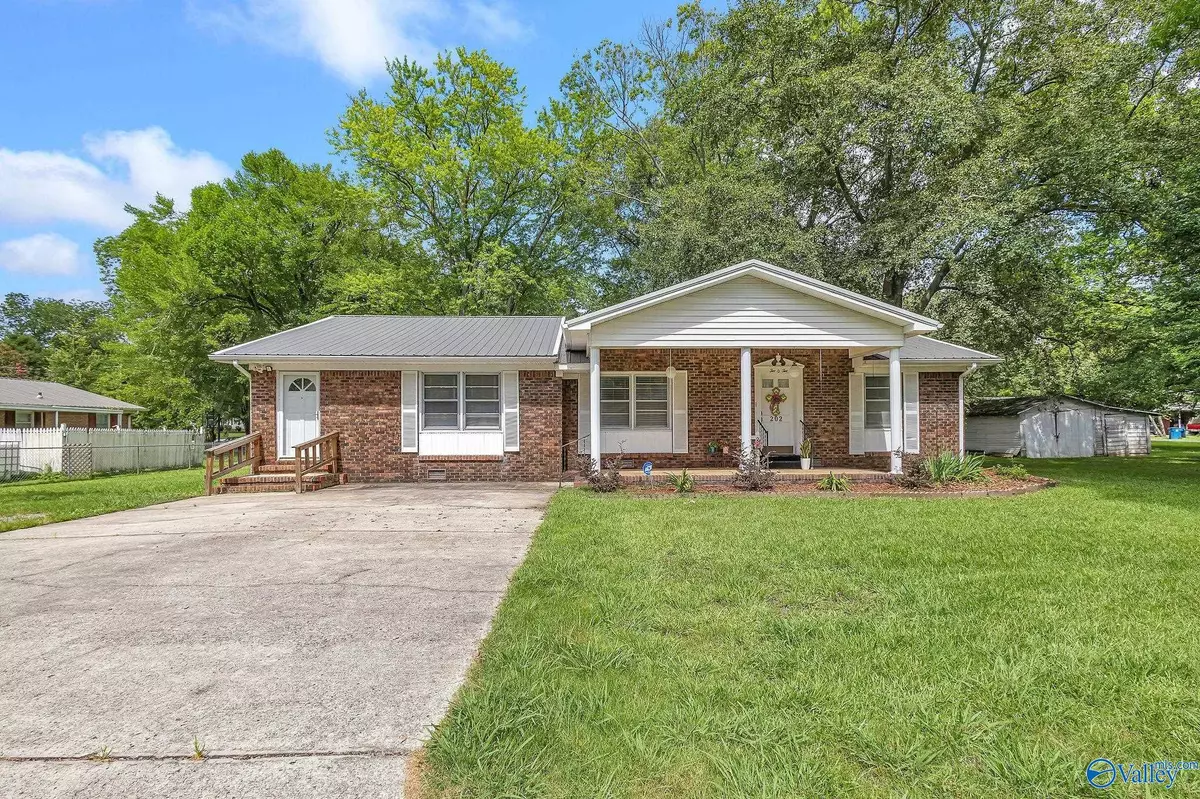 Boaz, AL 35957,202 Cherokee Street