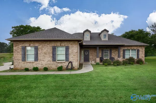 998 Love Branch Road, Harvest, AL 35749