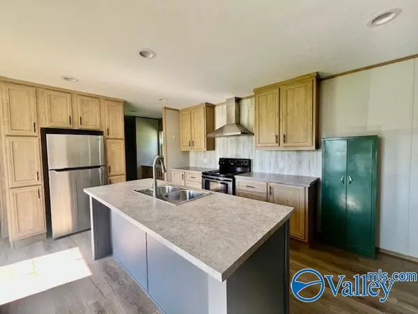 Hanceville, AL 35077,790 County Road 503