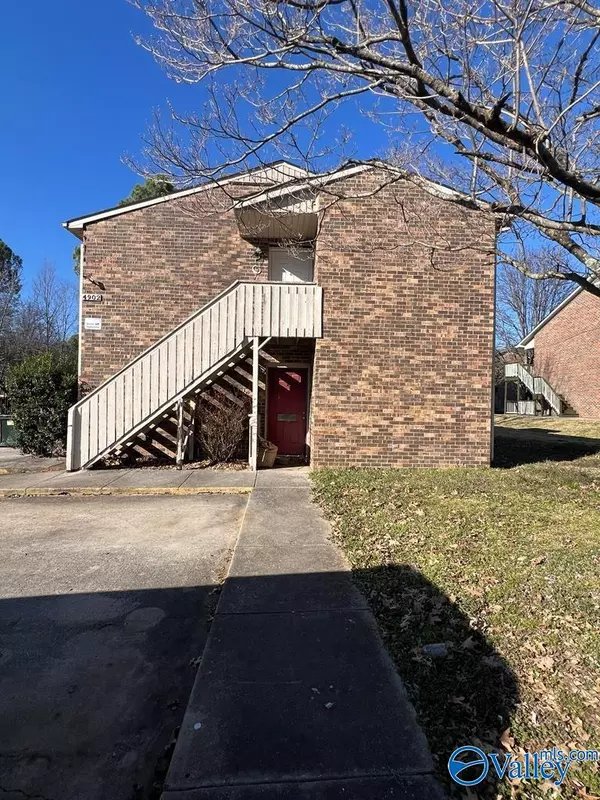 Huntsville, AL 35816,4902 Cotton Row NW