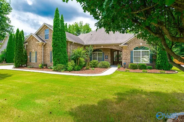 Owens Cross Roads, AL 35763,7088 Jacks Creek Lane