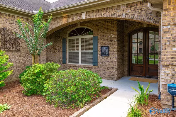 7088 Jacks Creek Lane, Owens Cross Roads, AL 35763