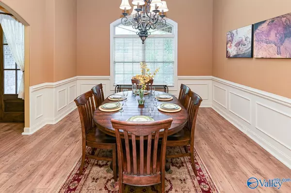 Owens Cross Roads, AL 35763,7088 Jacks Creek Lane