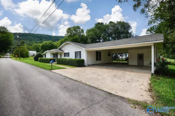 Paint Rock, AL 35764,81 Williamson Street