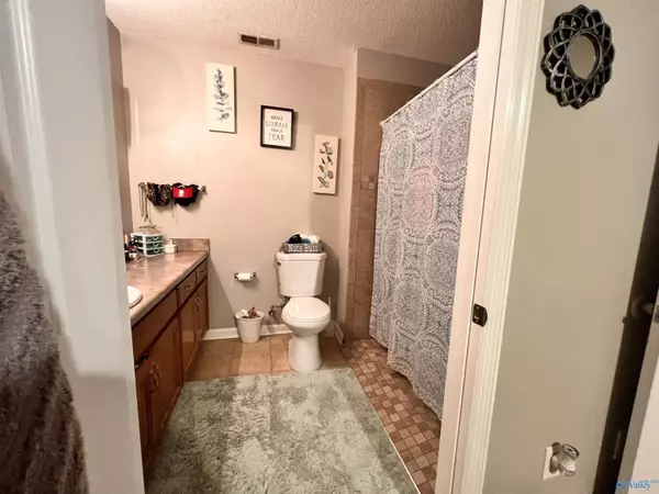 Decatur, AL 35603,2817 Wimberly  Drive SW