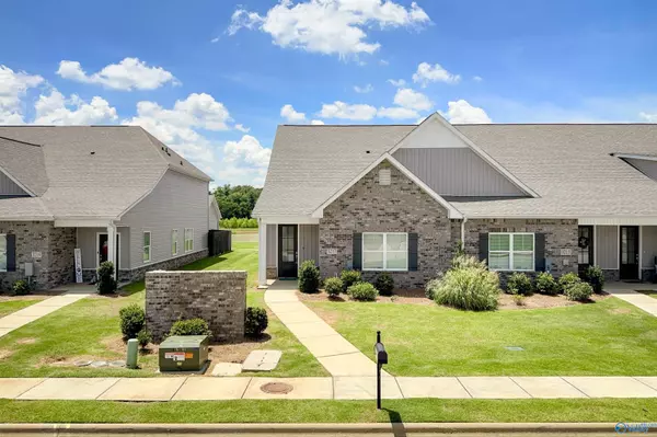 3217 Mcclellan Way SE, Decatur, AL 35603