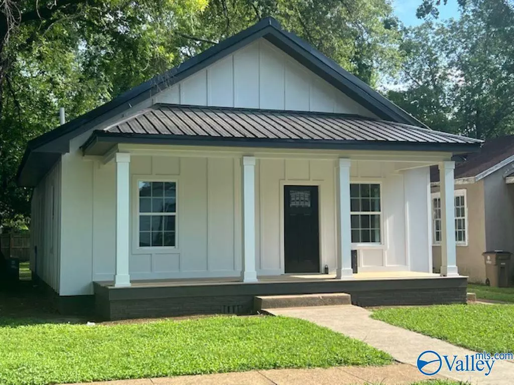 Decatur, AL 35601,1009 Johnston Street SE