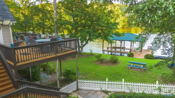 Hokes Bluff, AL 35903,3000 Aaron Way