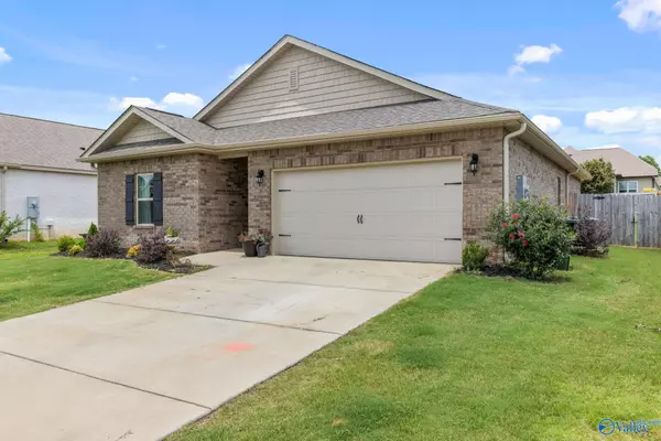 14317 Leadenhall Lane, Athens, AL 35613