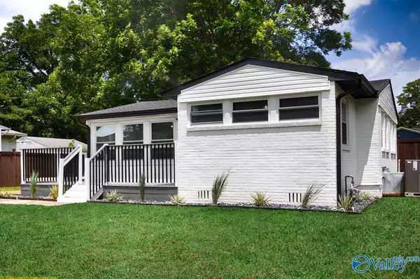 Huntsville, AL 35805,2911 Holiday Drive SW