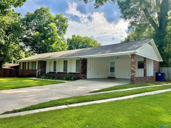 403 Hillmont Circle, Huntsville, AL 35805