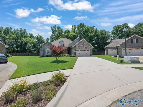 114 Silent Spring Court,  Harvest,  AL 35749