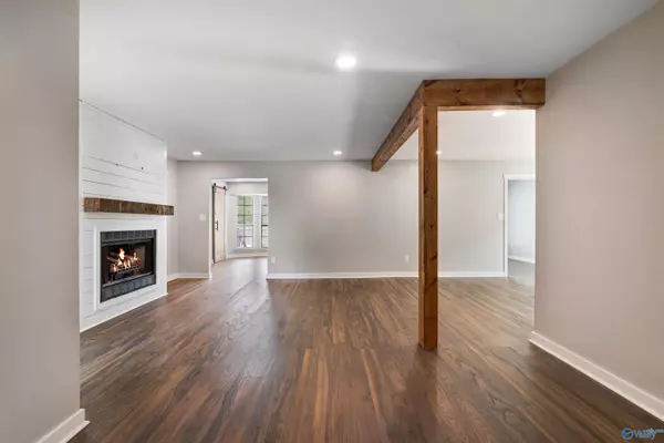 Hanceville, AL 35077,15016 Alabama Highway 91