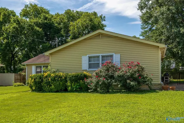 Huntsville, AL 35802,904 Chatterson Road SE