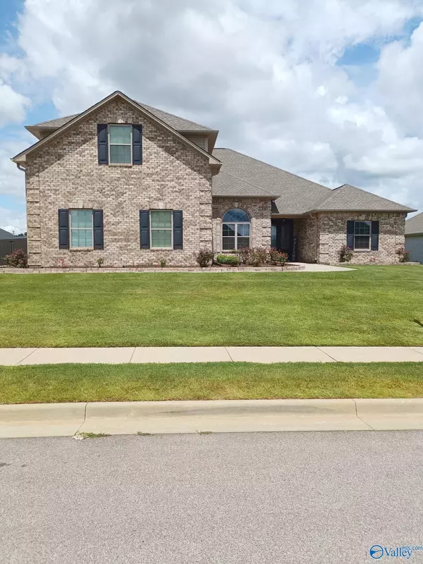 26297 Ashland Ridge Lane, Athens, AL 35613