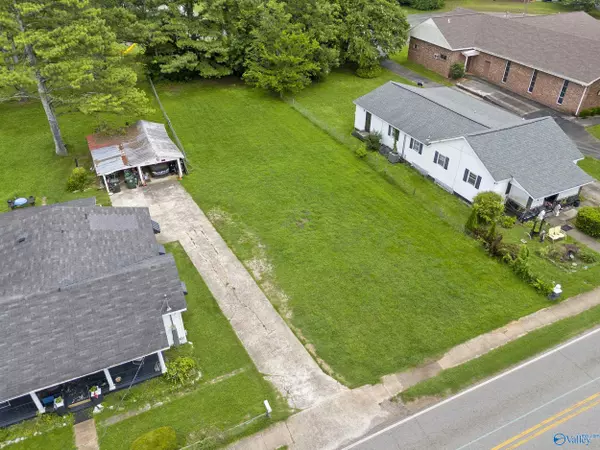 Athens, AL 35611,325 Hine Street S