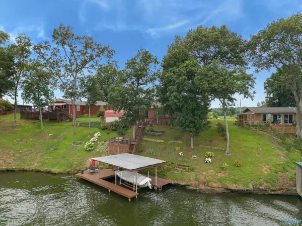 Rogersville, AL 35652,910 County Road 91