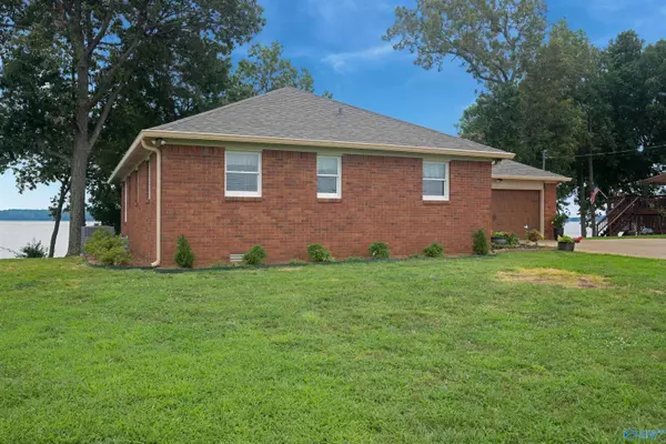 Rogersville, AL 35652,910 County Road 91