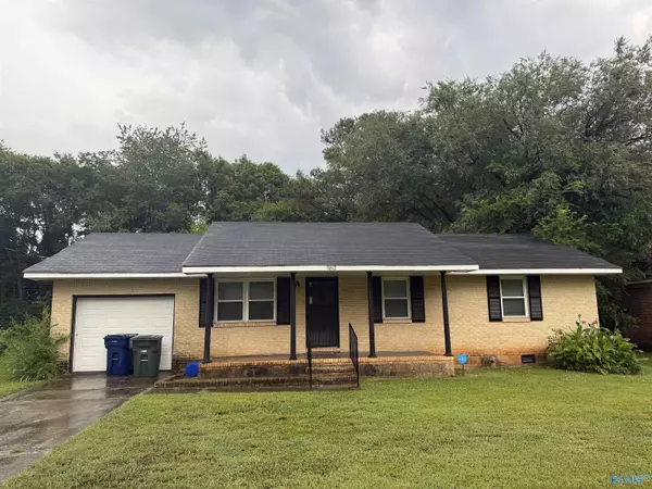 3612 Dawnwood Drive,  Huntsville,  AL 35810