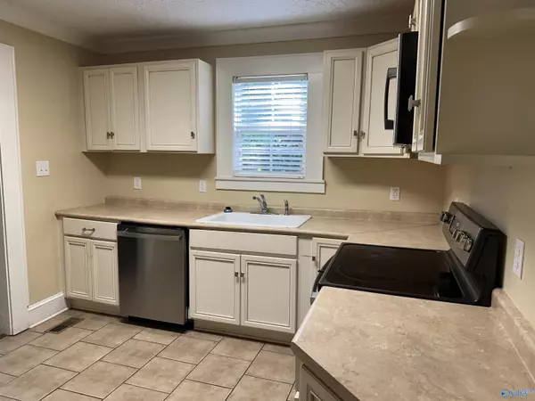 Gadsden, AL 35901,522 Grand Avenue