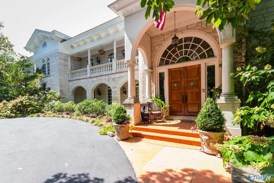 367 North Mountain Drive, Trinity, AL 35673