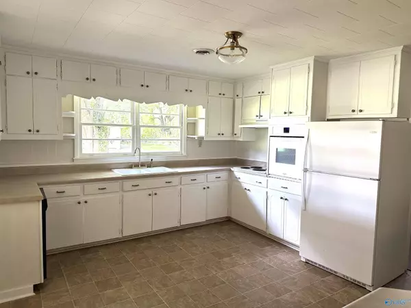 Horton, AL 35980,75 Moon Road