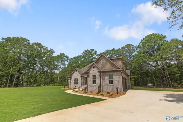 Gadsden, AL 35901,235 Arrowhead Trail