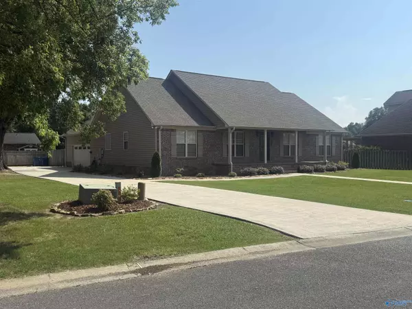 Rainbow City, AL 35906,102 Turnberry Lane