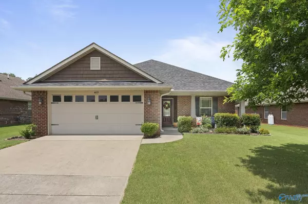 4625 Carrington Blvd SE, Owens Cross Roads, AL 35763