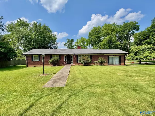 110 Cynthia Place, Stevenson, AL 35772