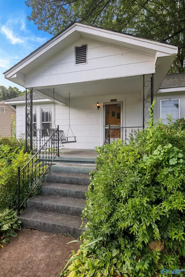 Huntsville, AL 35805,2909 6th Avenue Sw