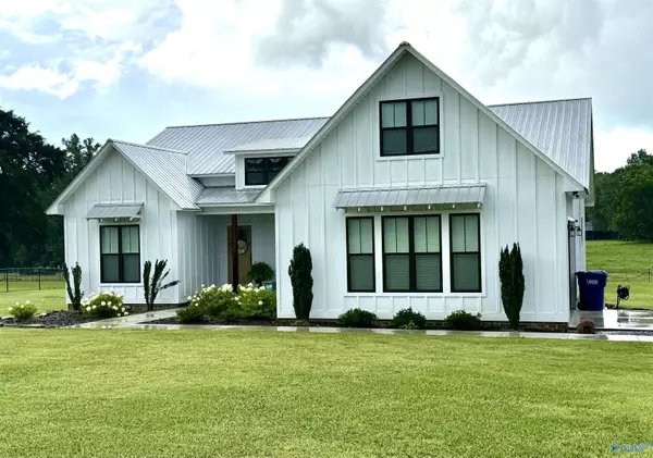 Boaz, AL 35956,72 Sally Lane