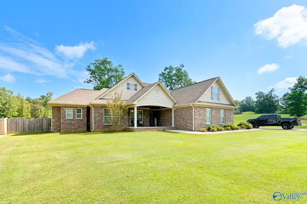 Hartselle, AL 35640,303 Ferncrest Street SW