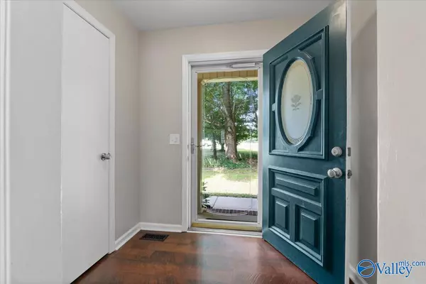 Toney, AL 35773,161 Dollywood Drive