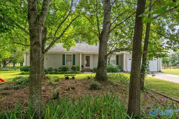 Toney, AL 35773,161 Dollywood Drive