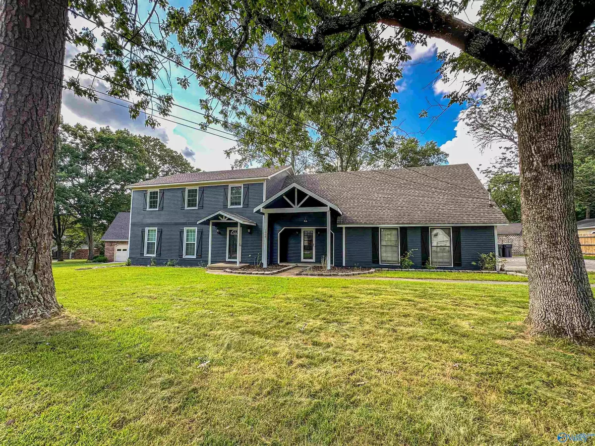 Decatur, AL 35603,1008 Way Thru The Woods