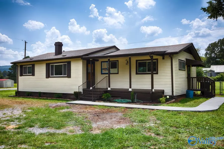 215 NE Teague Road, Brownsboro, AL 35741