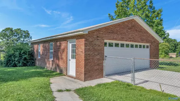 Boaz, AL 35956,4636 Sardis Road