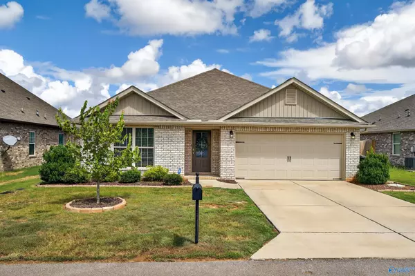 347 Mccollum Road,  Meridianville,  AL 35759