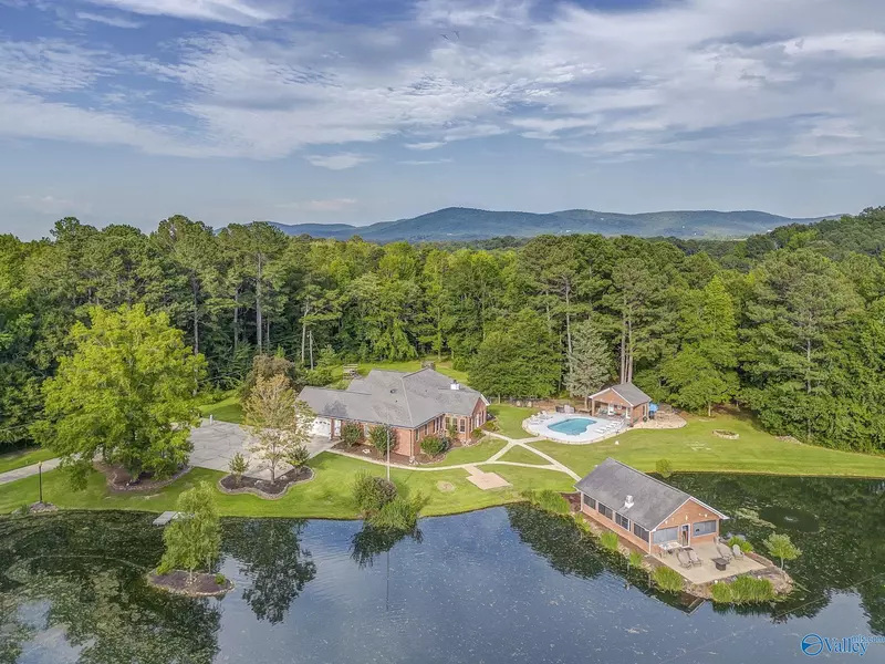 1192 Boozer Lake Road, Jacksonville, AL 36265