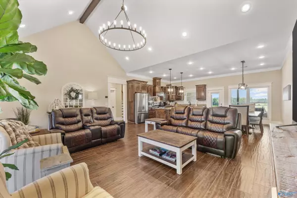 Athens, AL 35611,11704 New Cut Road