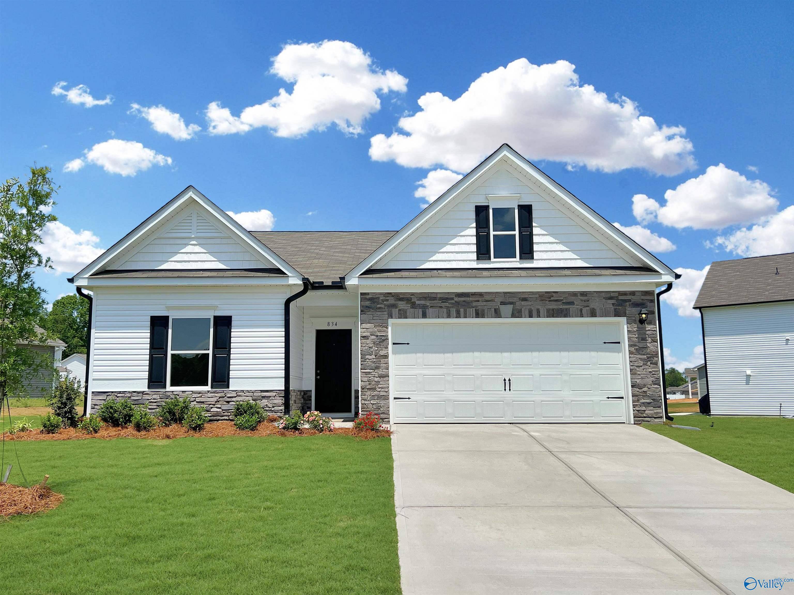 20320 Nightingale Drive, Athens, AL 35611